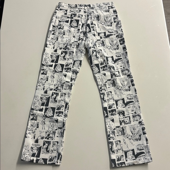 Reformation Newsprint/Comic Print Highrise Jeans - Picture 9 of 17